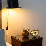 - Your Avant-garde Getaway Lejlighed