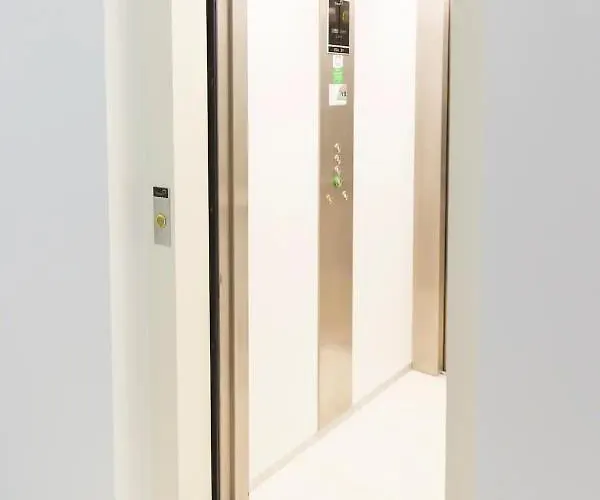 - Your Avant-garde Getaway 아파트