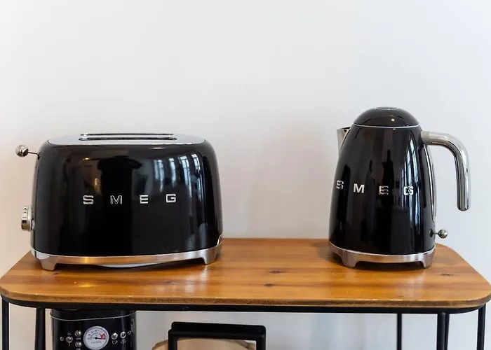 - Your Avant-garde Getaway * 포르투