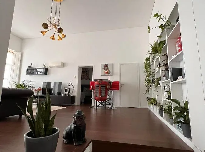 - Your Avant-garde Getaway * Oporto