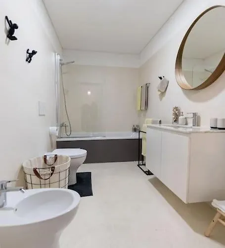 - Your Avant-garde Getaway Апартаменты