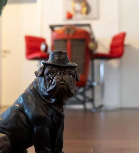 - Your Avant-garde Getaway