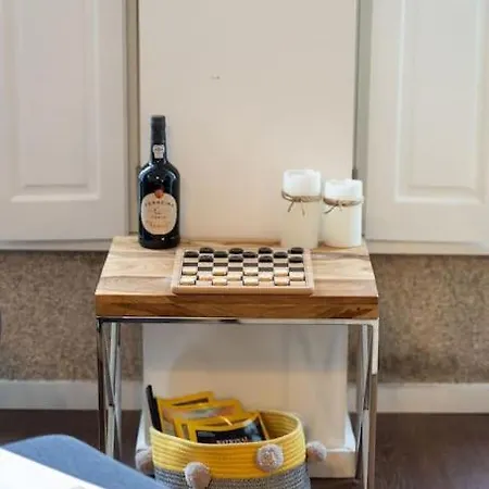 Apartment - Your Avant-garde Getaway *