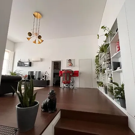 - Your Avant-garde Getaway * Porto