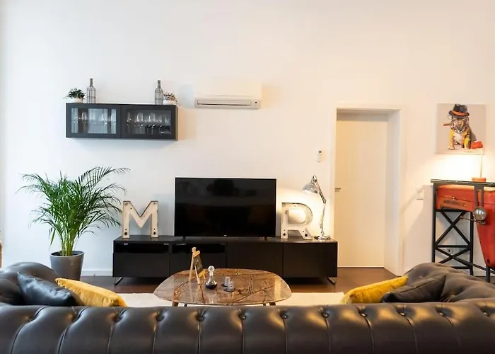 - Your Avant-garde Getaway